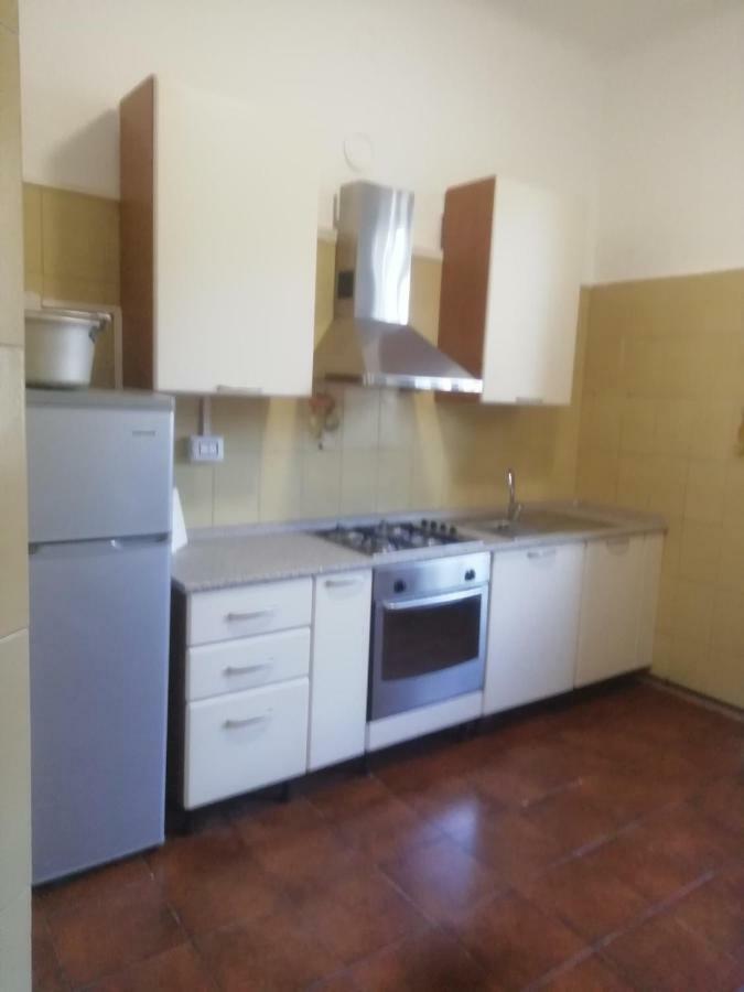 La Casa Di Sara Apartment ลาสเปเซีย ภายนอก รูปภาพ
